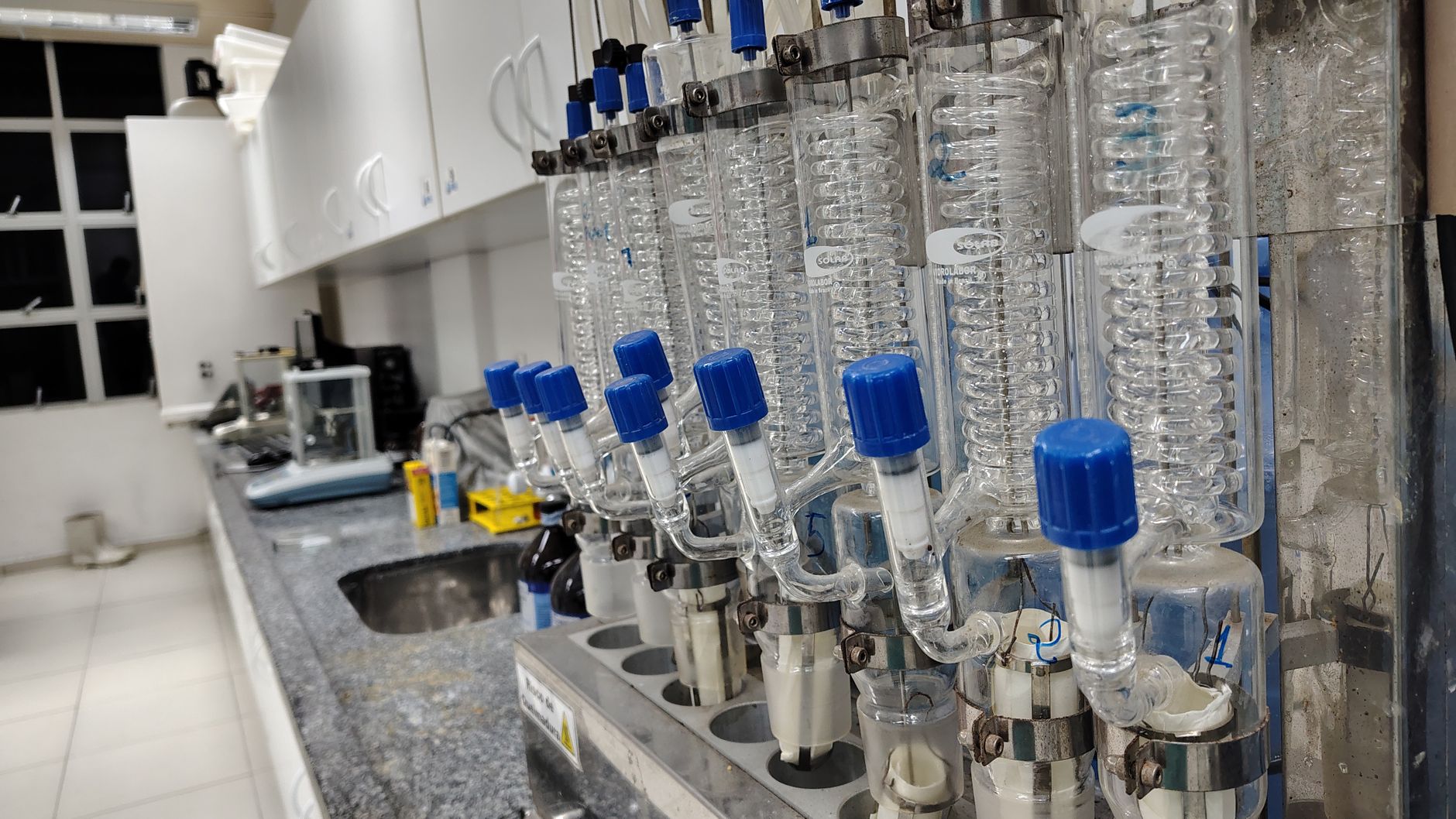Physics laboratory equipment on a workbench